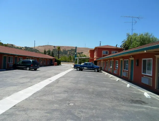 Budget inn hotel detail image 1