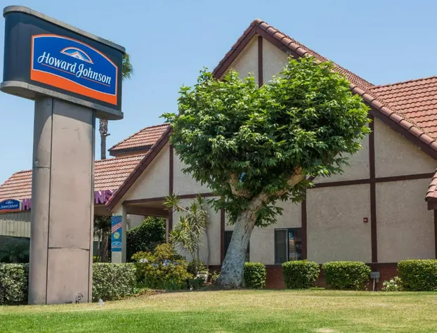 Howard Johnson by Wyndham Norco hotel detail image 1