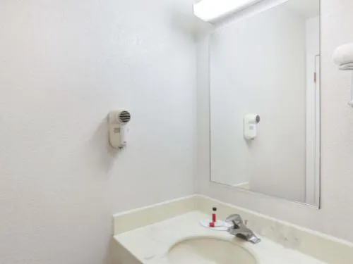 Travelodge by Wyndham Los Banos CA hotel detail image 3