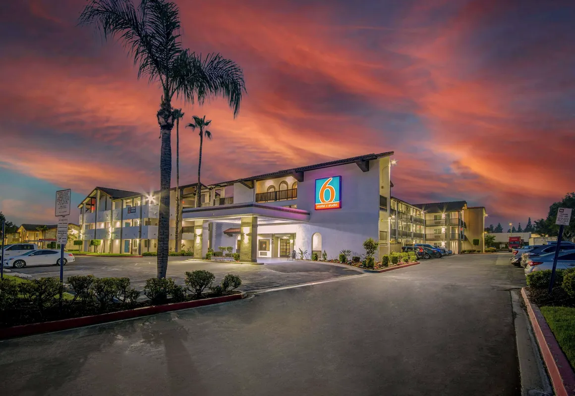 Motel 6 Ontario, CA - Convention Center - Airport hotel hero