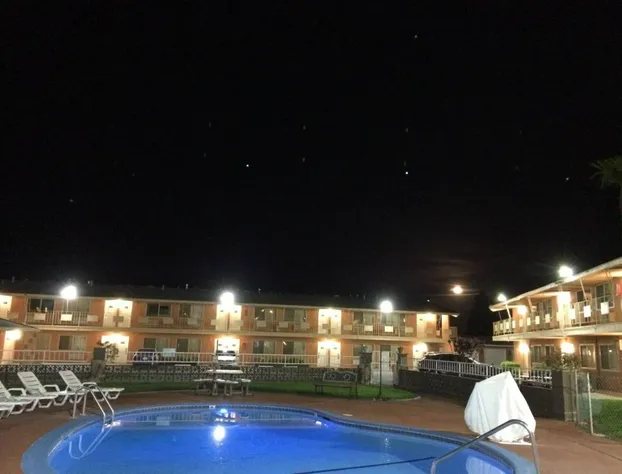 The River Inn and Suites hotel detail image 3
