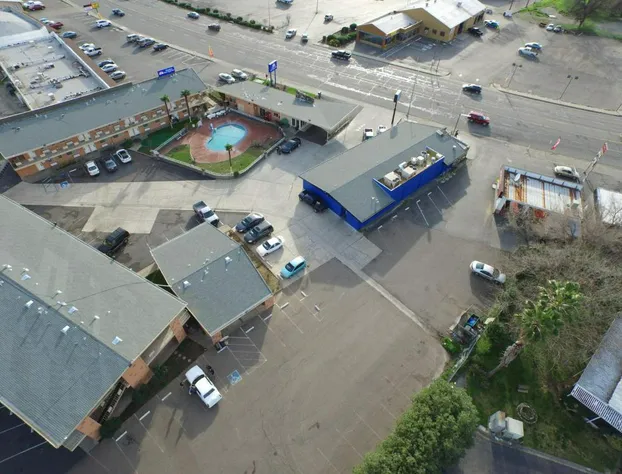 The River Inn and Suites hotel detail image 1