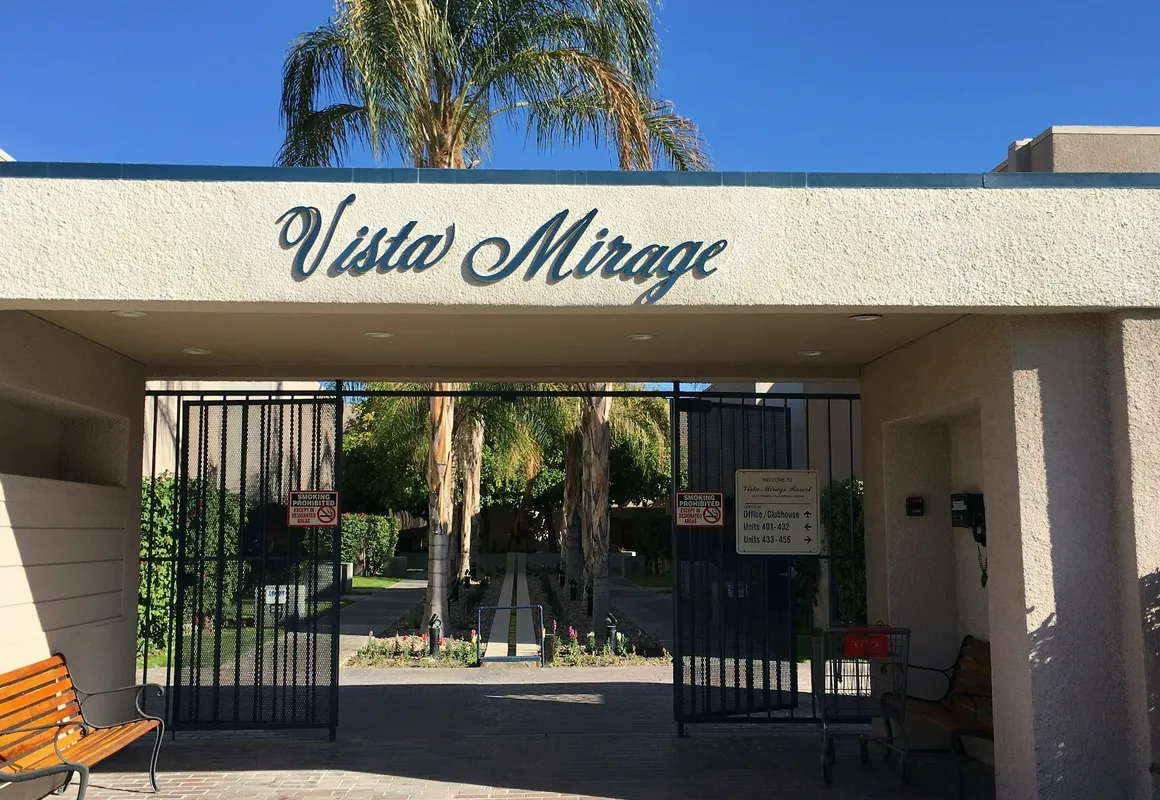 Vista Mirage Resort hotel hero