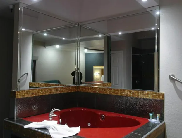 Americas Best Value Inn-Rialto hotel detail image 3