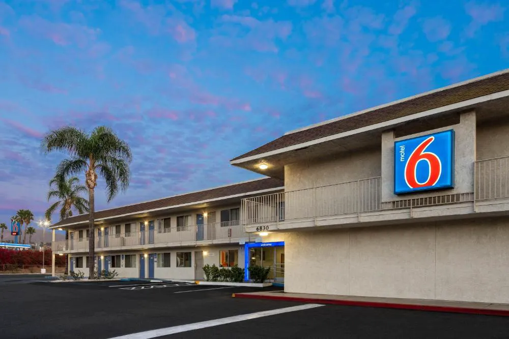 Motel 6 Riverside West - Jurupa Valley hotel hero