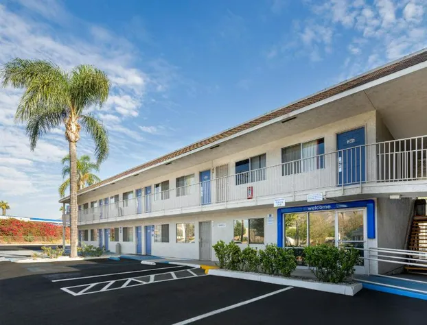 Motel 6 Riverside West - Jurupa Valley hotel detail image 1