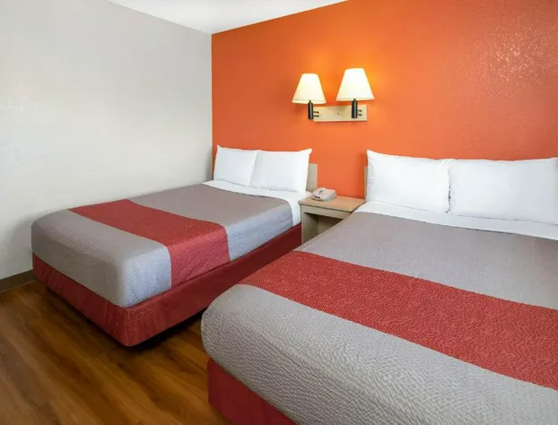 Motel 6 Riverside West - Jurupa Valley hotel detail image 4