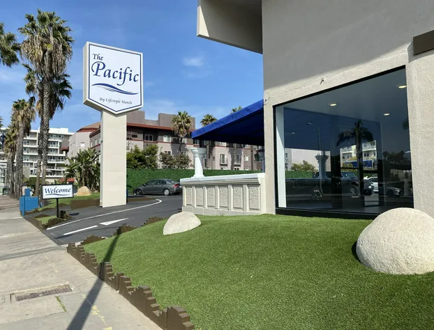 The Pacific hotel detail image 4