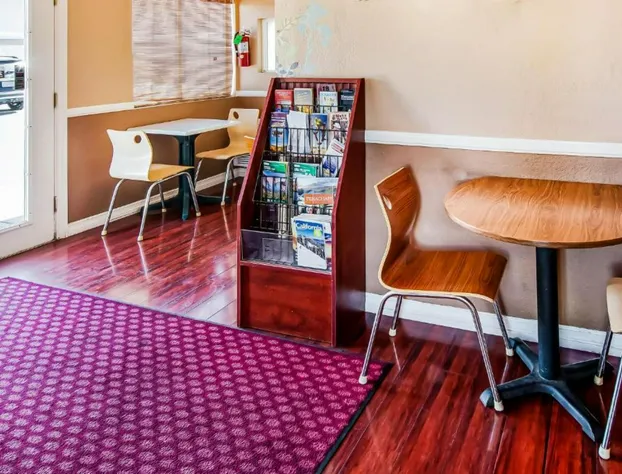 Hotel Europa Ridgecrest hotel detail image 4