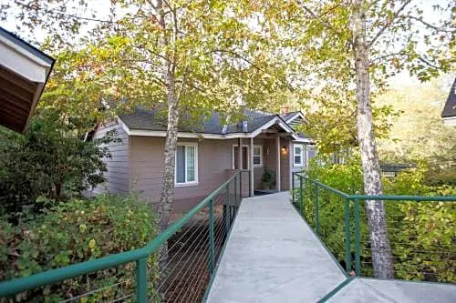 Sycamore Mineral Springs hotel detail image 2