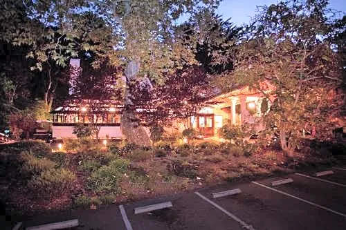 Sycamore Mineral Springs hotel detail image 4