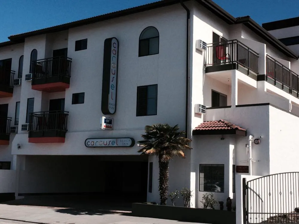 Carousel Beach Inn hotel hero