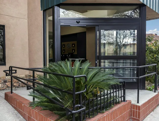 Comfort Suites San Jose Airport hotel detail image 1