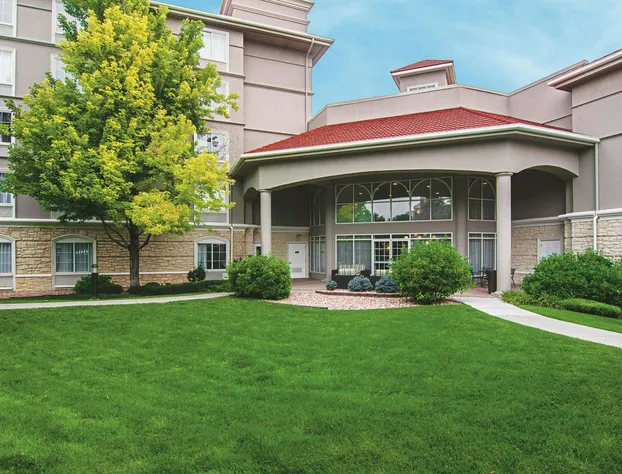 La Quinta Inn & Suites by Wyndham Denver Airport DIA hotel detail image 3