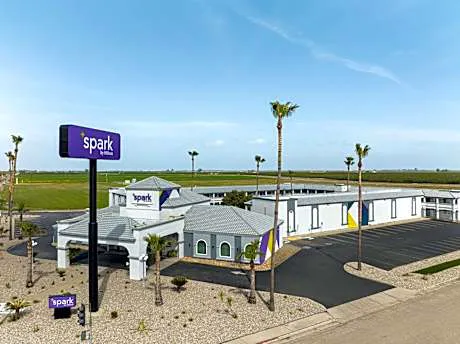 Spark by Hilton Santa Nella on I-5 hotel hero