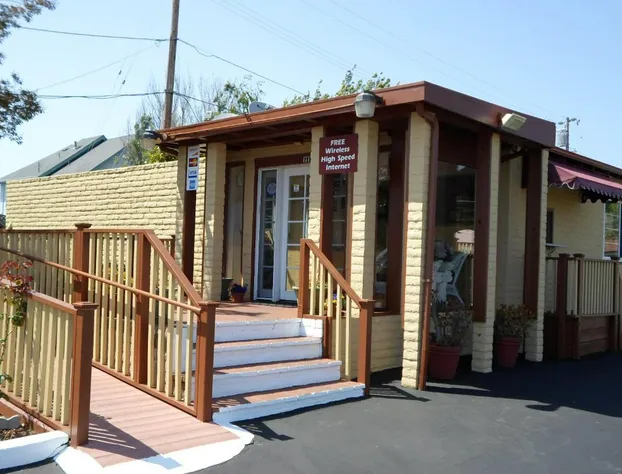 Hitching Post Studios Inn hotel detail image 3