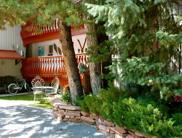 Tyrolean Lodge hotel detail image 2