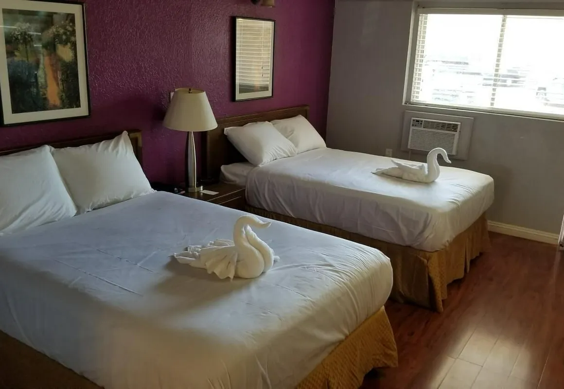 Santa Fe Inn Pueblo hotel hero