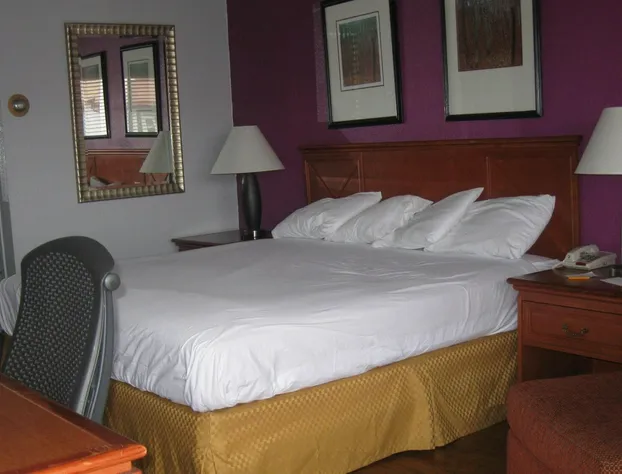 Santa Fe Inn Pueblo hotel detail image 4