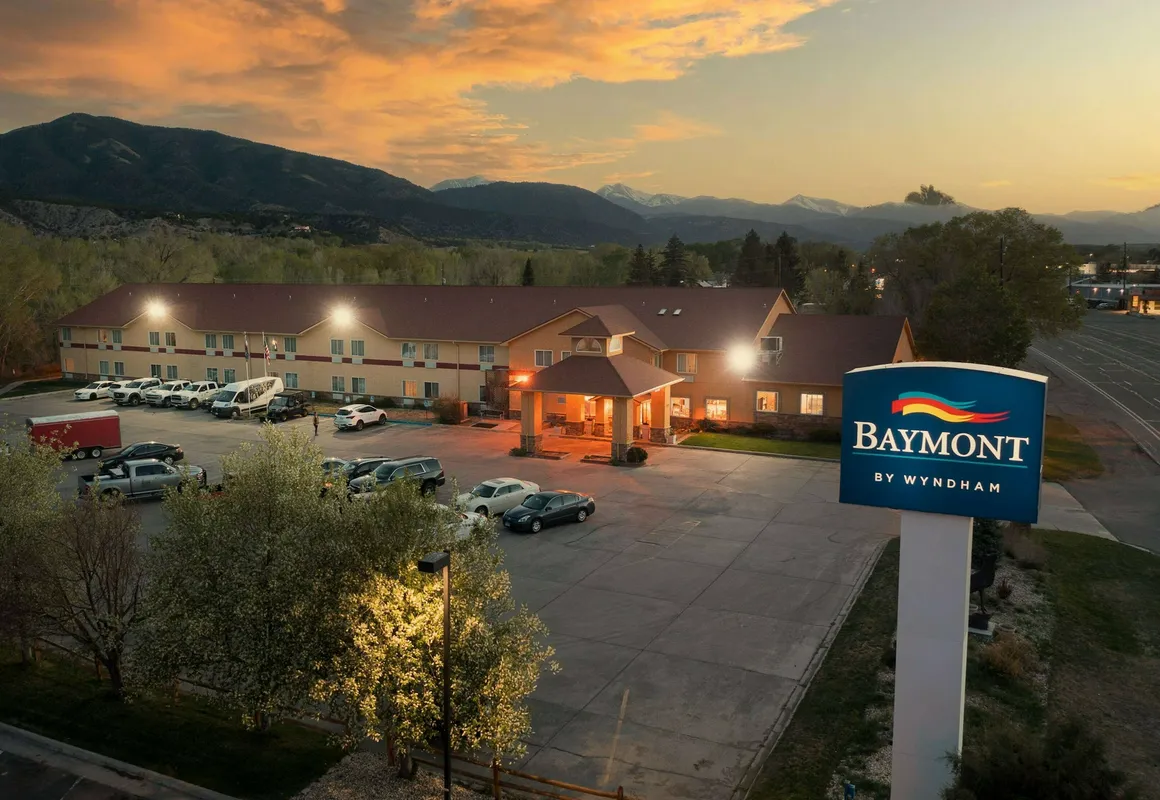 Baymont by Wyndham Salida hotel hero