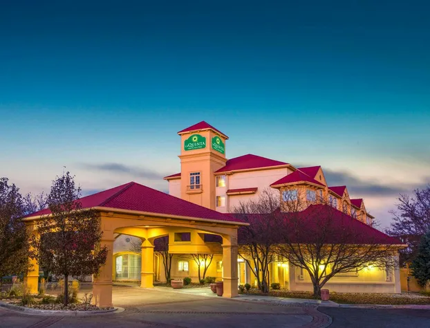 La Quinta Inn & Suites by Wyndham Denver Southwest Lakewood hotel detail image 1
