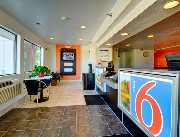 Motel 6 Windsor Locks, CT - Hartford hotel detail image 4