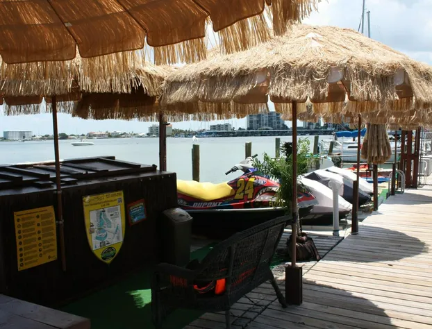 Barefoot Bay Resort & Marina hotel detail image 2