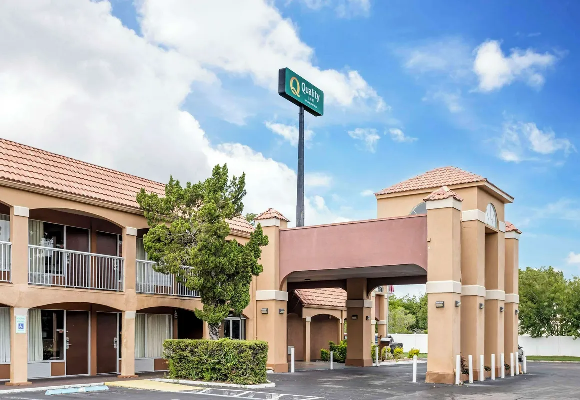 Quality Inn Alachua - Gainesville Area hotel hero