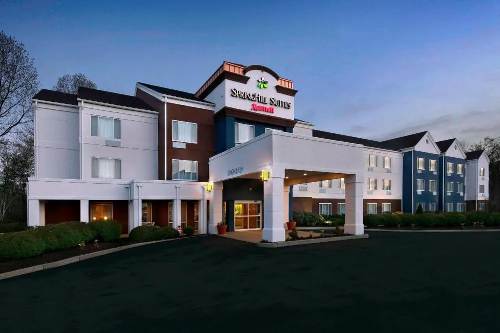 Springhill Suites by Marriott Mystic Waterford hotel hero