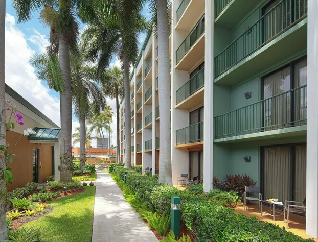 Courtyard Fort Lauderdale East/Lauderdale-by-the-Sea hotel detail image 1