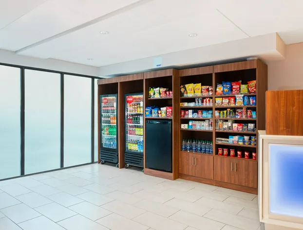 Holiday Inn Express Ft. Lauderdale Cruise-Airport by IHG hotel detail image 4