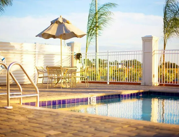 Hampton Inn & Suites Lake Wales hotel detail image 3