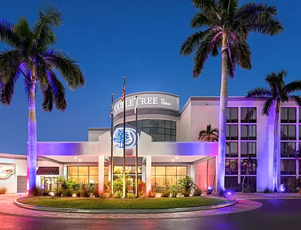 Doubletree by Hilton Fort Myers at Bell Tower Shops hotel detail image 1