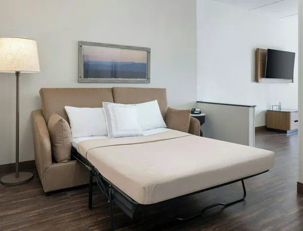 Fairfield Inn & Suites Lake City hotel detail image 1