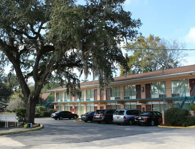 Travelers Inn hotel detail image 2