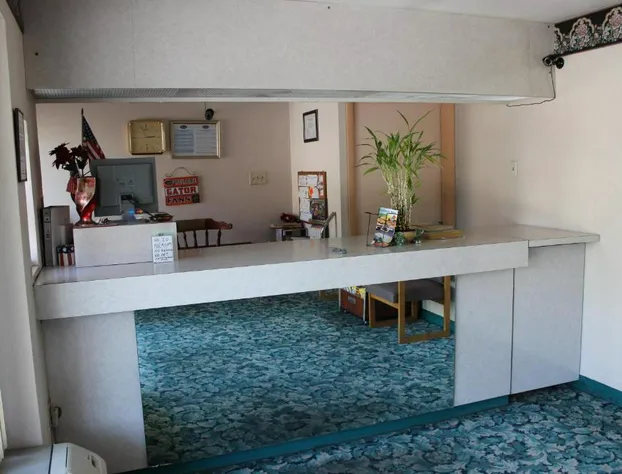 Travelers Inn hotel detail image 3