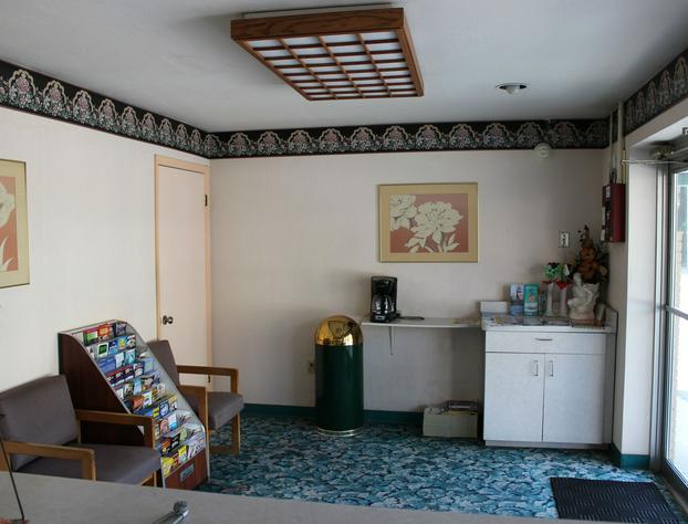 Travelers Inn hotel detail image 3