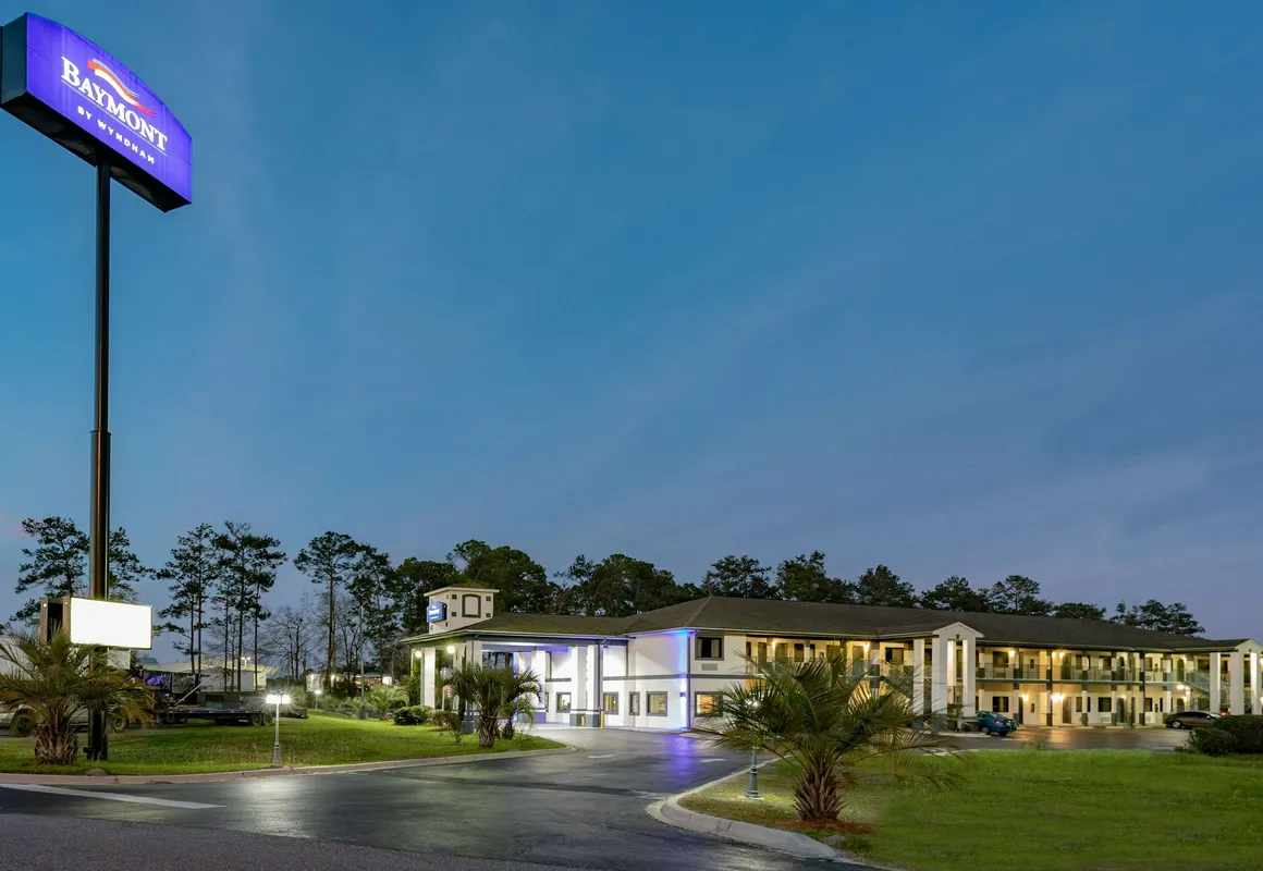 Baymont by Wyndham Midway/Tallahassee hotel hero