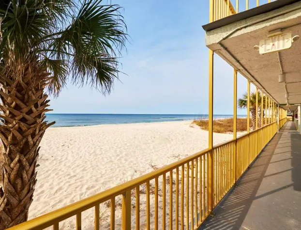 Chateau Beachfront Hotel, A By The Sea Resort hotel detail image 2