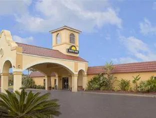 Days Inn by Wyndham Ormond Beach hotel detail image 1