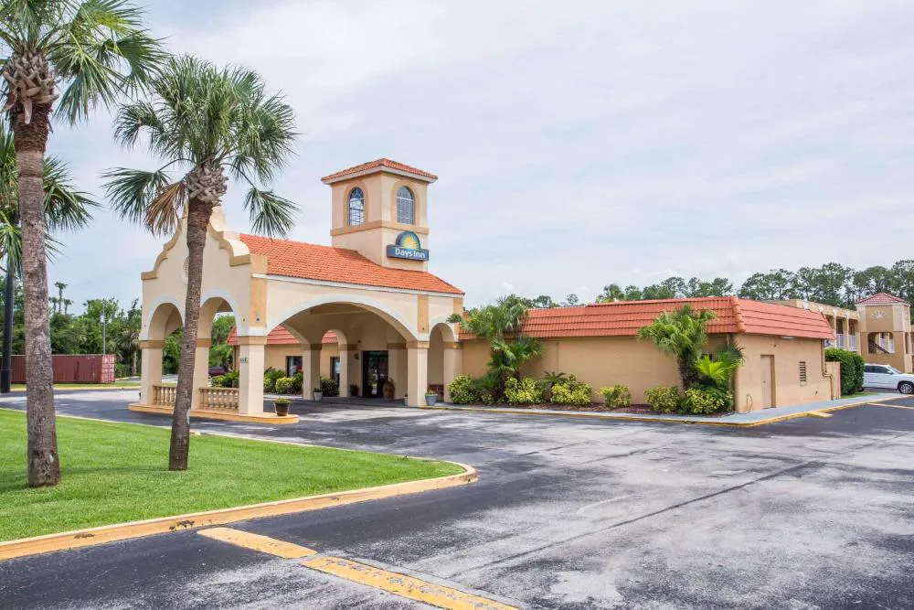 Days Inn by Wyndham Ormond Beach hotel hero