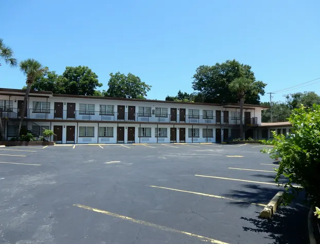 Sunset Inn hotel detail image 2