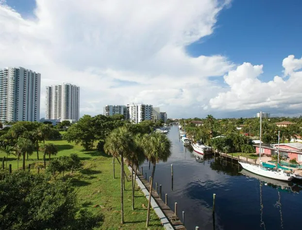 Club Wyndham Santa Barbara hotel detail image 2