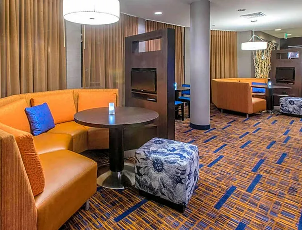 Courtyard by Marriott Albany hotel detail image 4