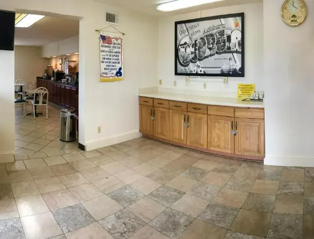 Super 8 by Wyndham Ashburn hotel detail image 3