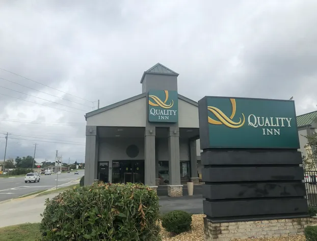 Quality Inn Calhoun North I-75 hotel detail image 1