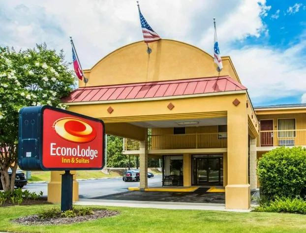 Econo Lodge Inn & Suites Columbus near Fort Benning hotel detail image 3