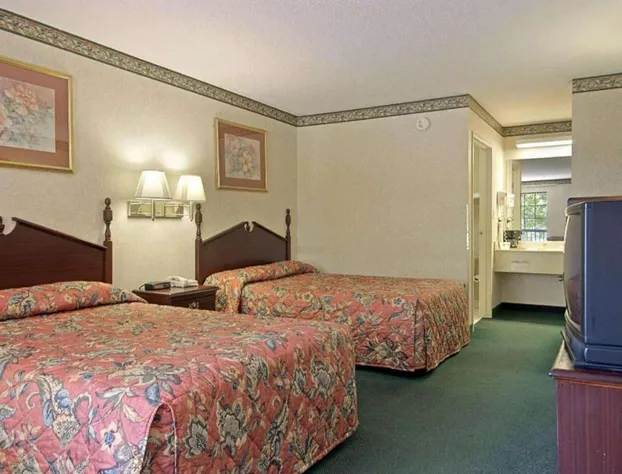 Days Inn & Suites by Wyndham Fort Valley hotel detail image 2