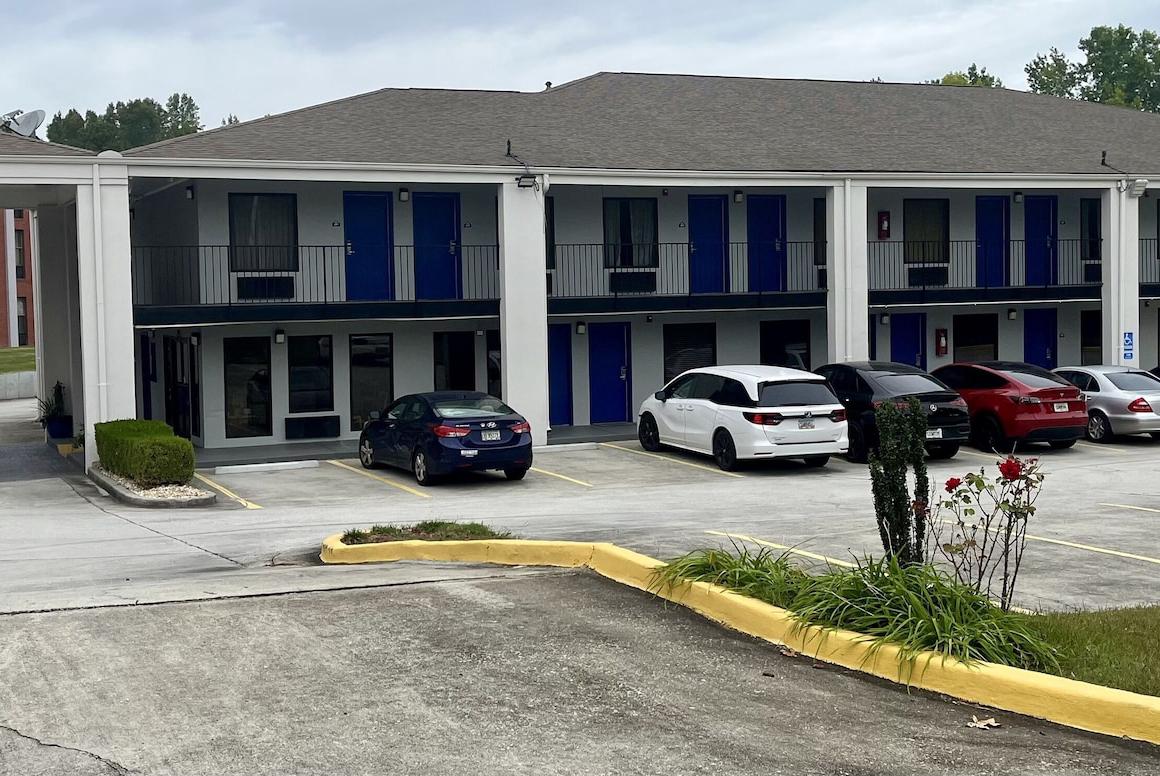 Days Inn by Wyndham Douglasville-Atlanta-Fairburn Road hotel hero