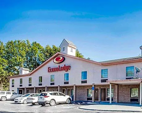 Econo Lodge hotel detail image 1